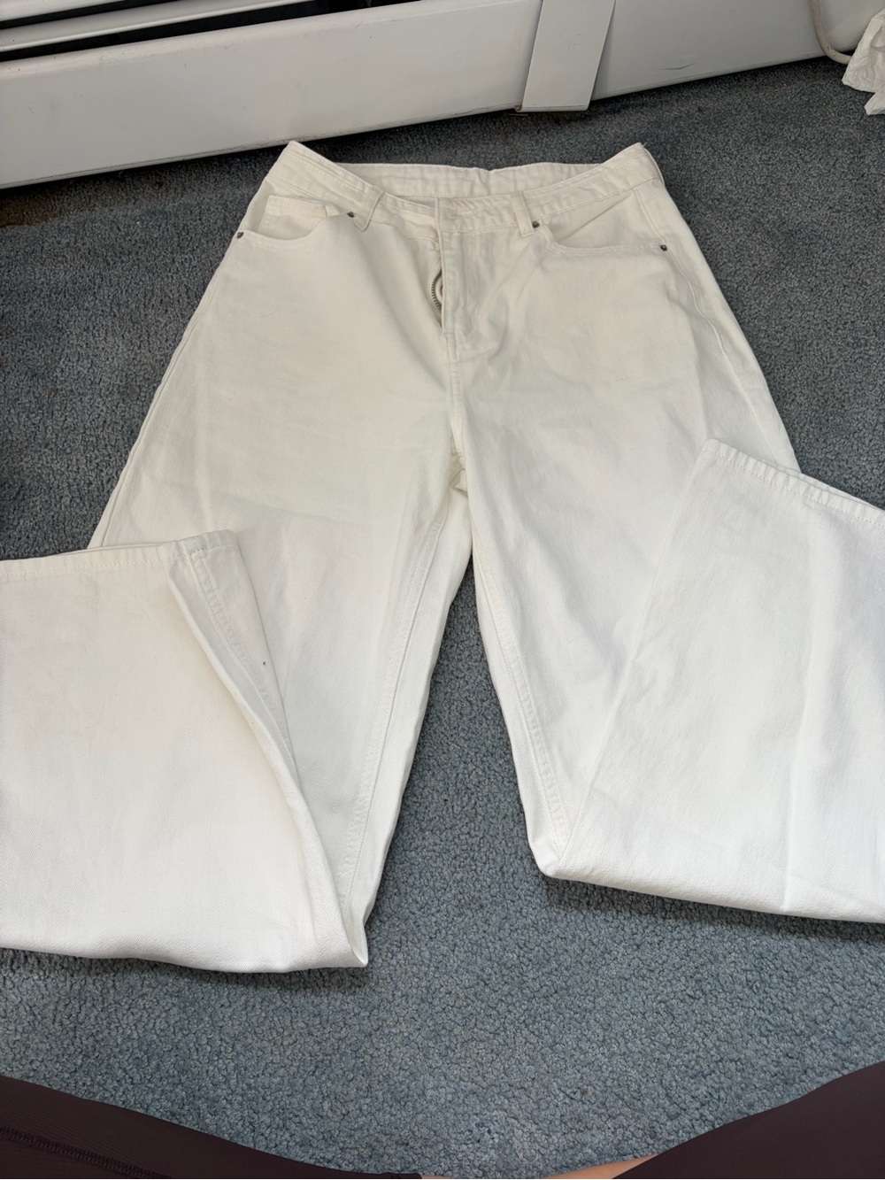 SHEIN White High-Waisted Straight Leg Jeans